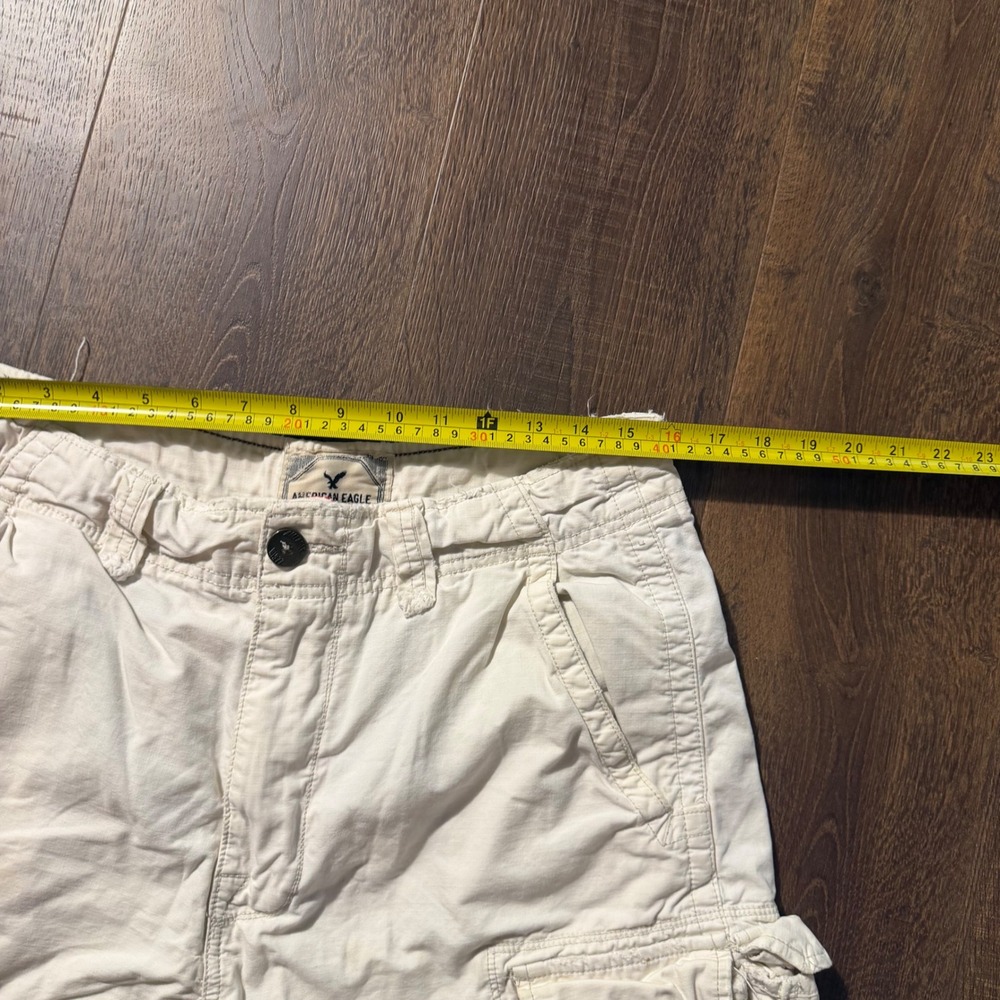 Vintage American Eagle Cargo Shorts Mens 33 Cream AE-3 Y2K Frayed Heavy Cotton - Picture 5 of 8